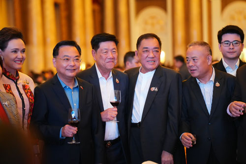 GALA DINNER River OF THE Star